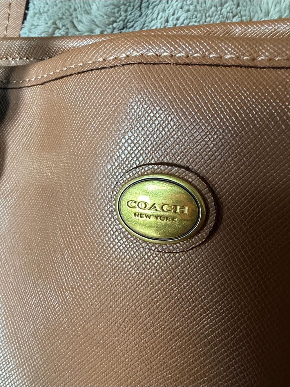 Authentic Coach Peyton Carryall Brown Drawstring Saffiano Leather Tote/Bag - Picture 2 of 16